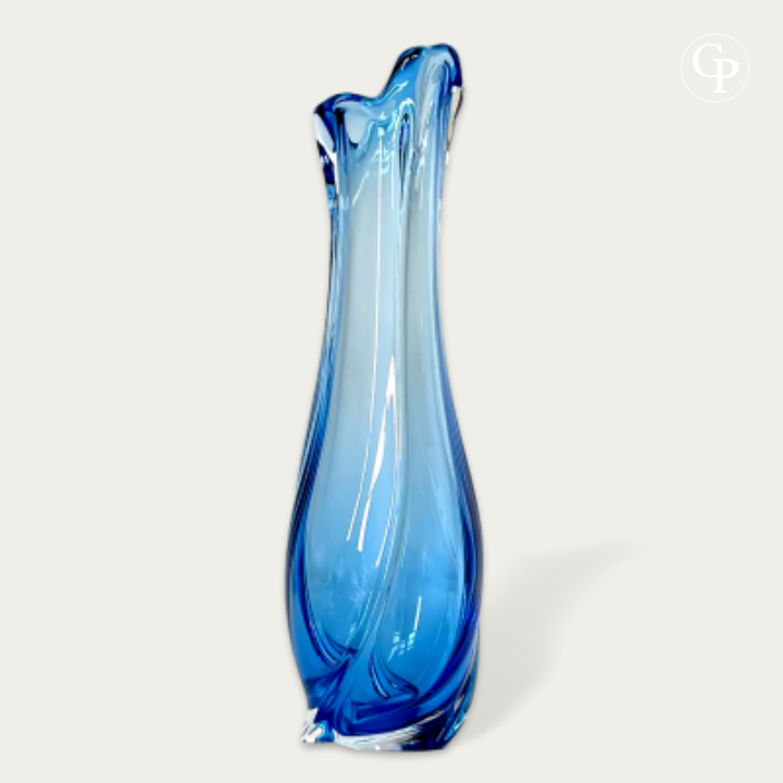 Vase d'art Corail en cristal bleu cobalt par René Delvenne pour Val Saint Lambert 1956, design organique Mid-Century moderne belge | Mid-Century cobalt blue crystal Corail art glass vase by René Delvenne for Val Saint Lambert 1956, organic Belgian design. VUE 6.